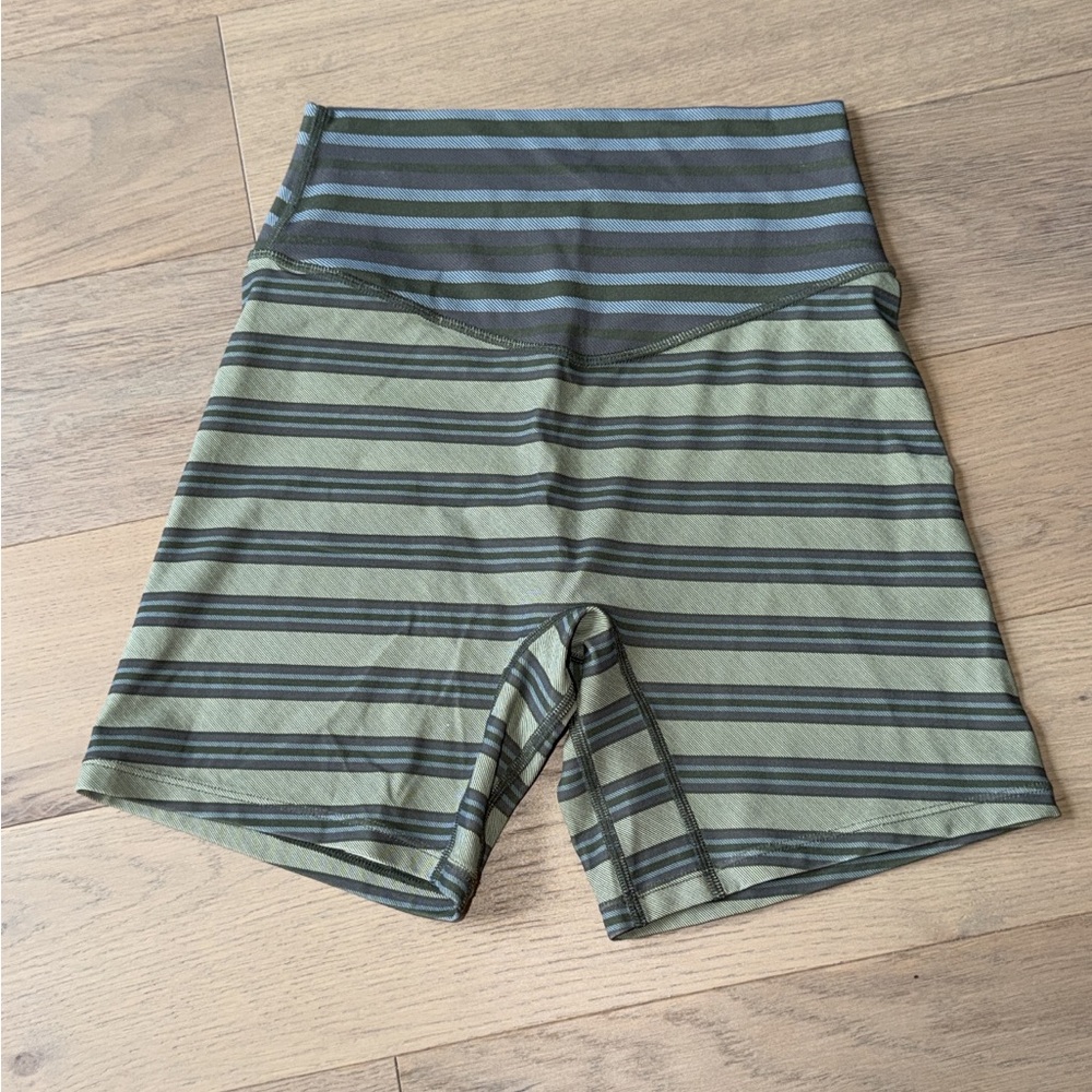 Vitality Cloud Shorts